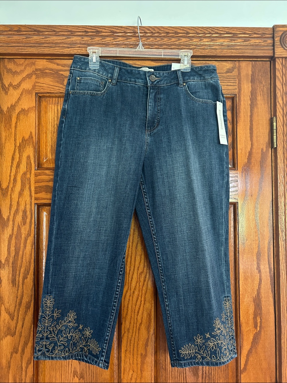NWT Coldwater Creek Women's Dark Blue Embroidered Hem Crop Jeans Size 14